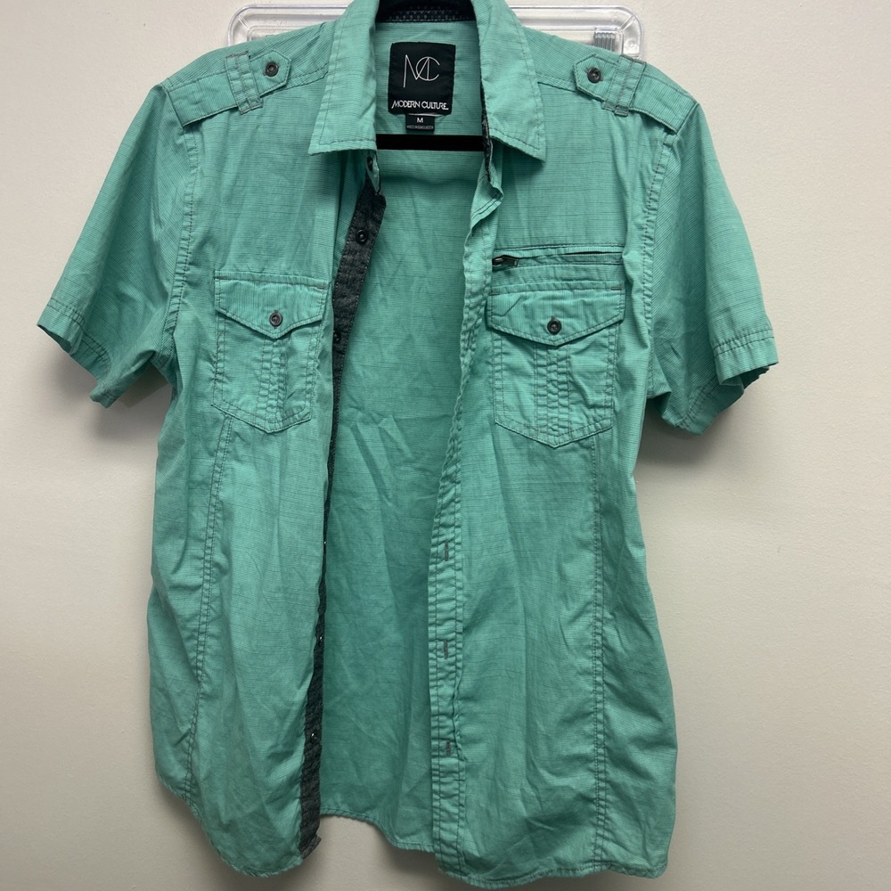 Modern Culture Shirt Mens M EUC Button Up Short Sleeve Aqua